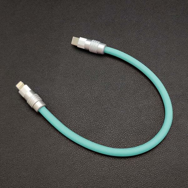 "Cute Chubby" - Power Bank Friendly Cable - More Colors